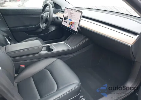 2021 Tesla Model 3 Performance Dual Motor All-Wheel Drive z USA, uszkodzony, nr VIN 5YJ3E1ECXMF914237